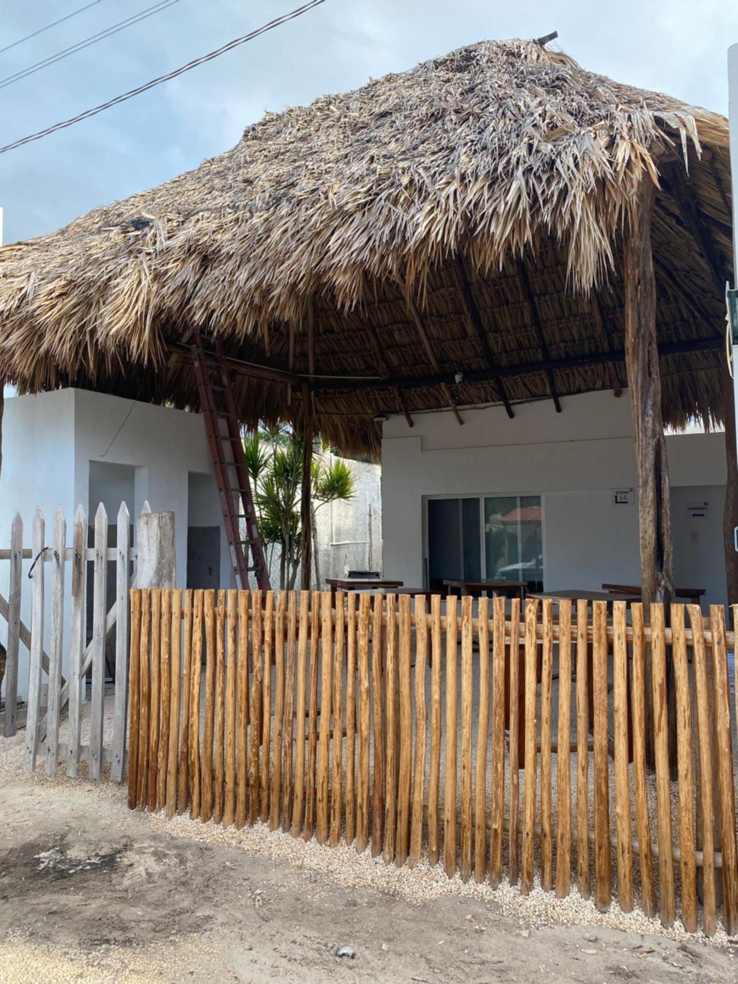 Aparthotel Casa Colibri El Cuyo Exterior foto